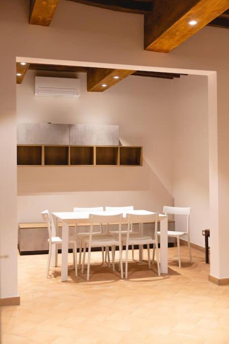Cozy And Charmin 3Br Apartment Steps By Duomo Florence Luaran gambar